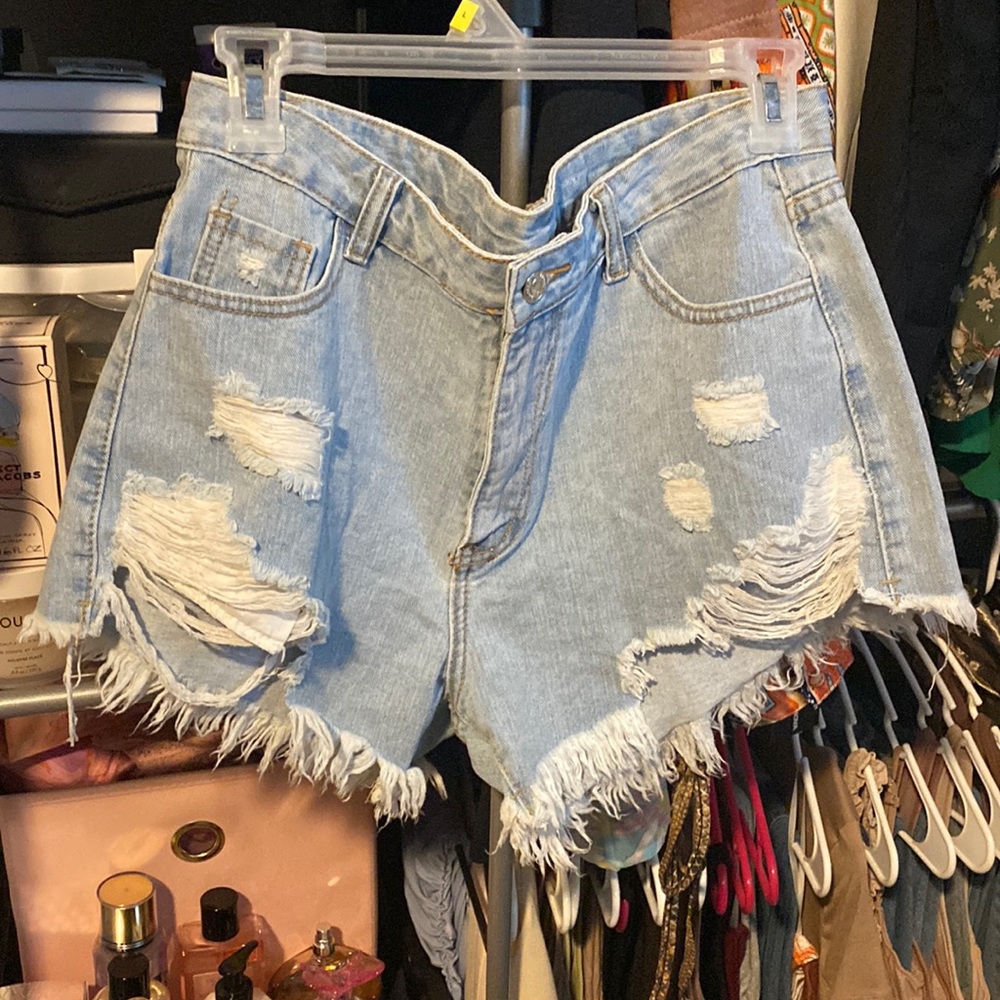 BRAND NEW SHEIN shorts . Size L , light wash super cute 😊
